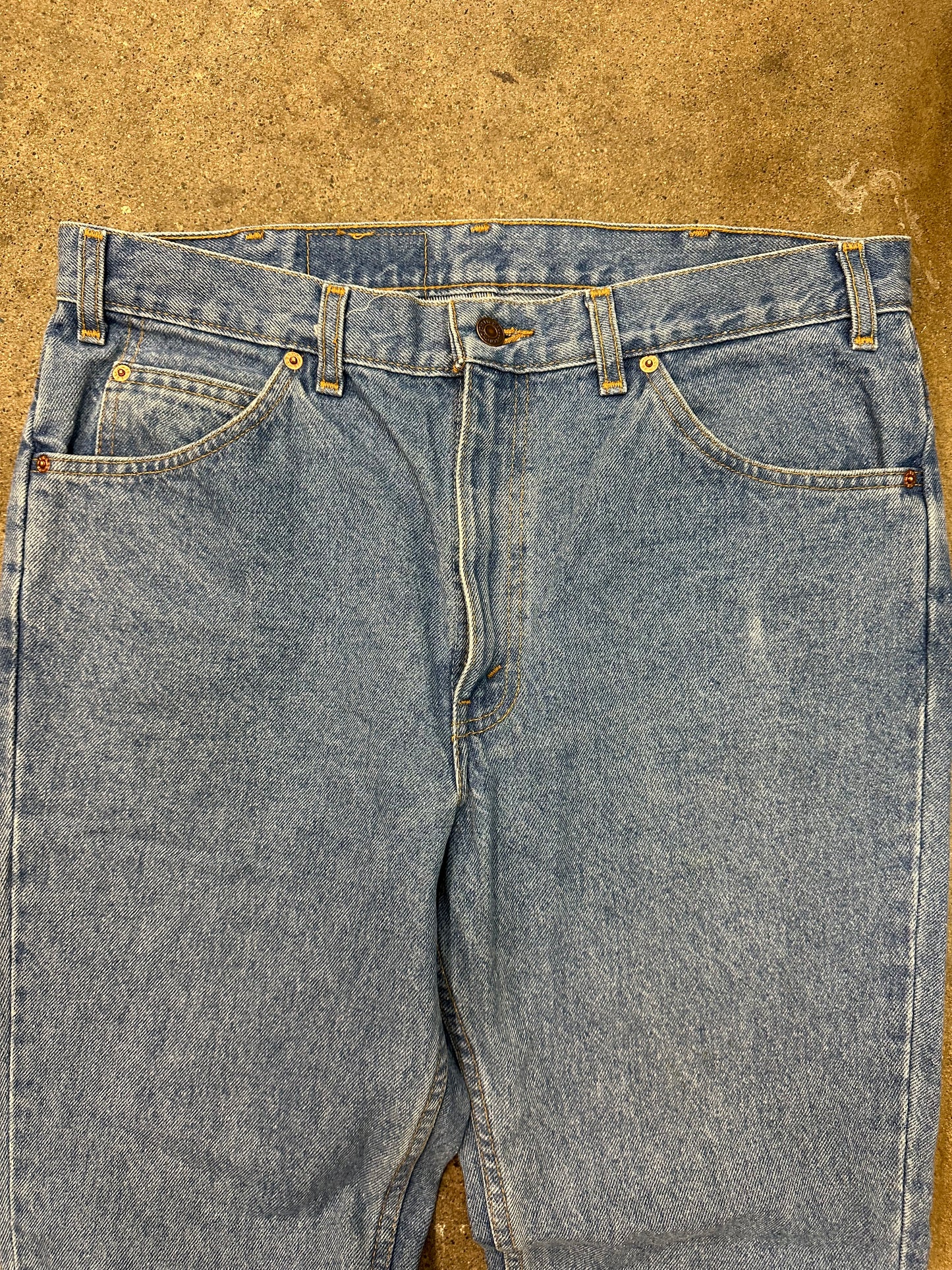 Vintage Levi’s 506 Light Wash Jeans - 36