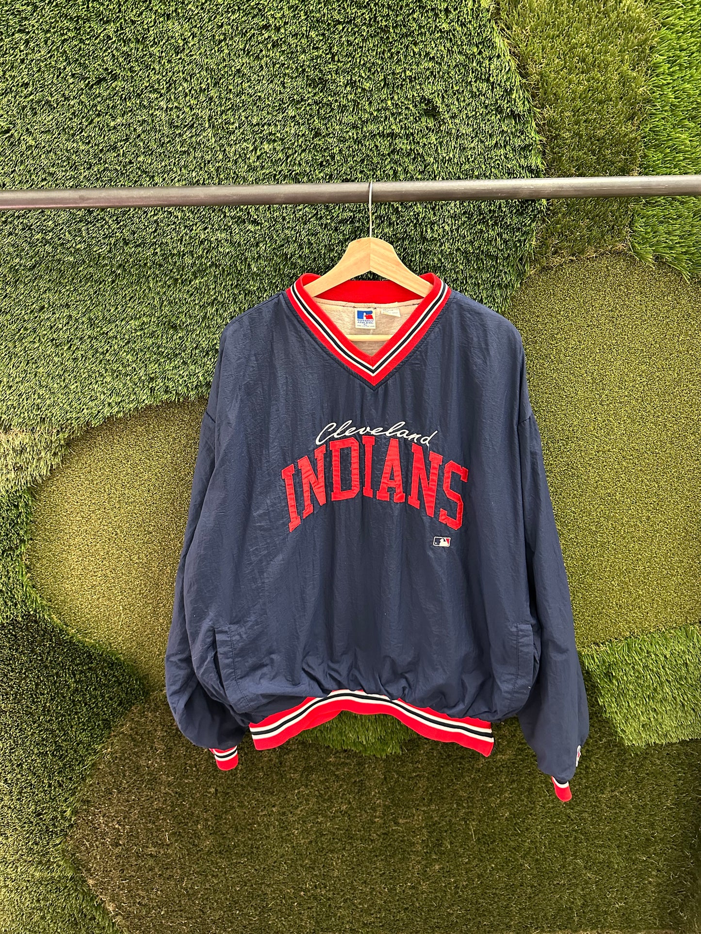 Vintage MLB Russell Athletic Cleveland Indians Light Jacket - XL