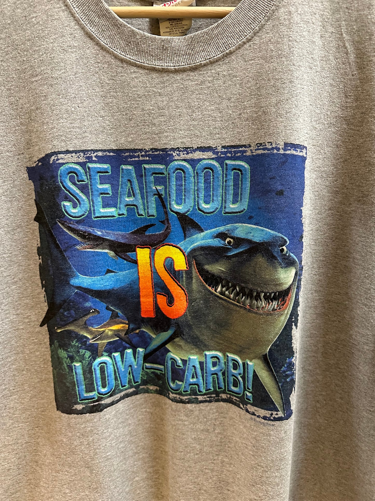 00s Finding Nemo Seafood Is Low Carb T-shirt - XL