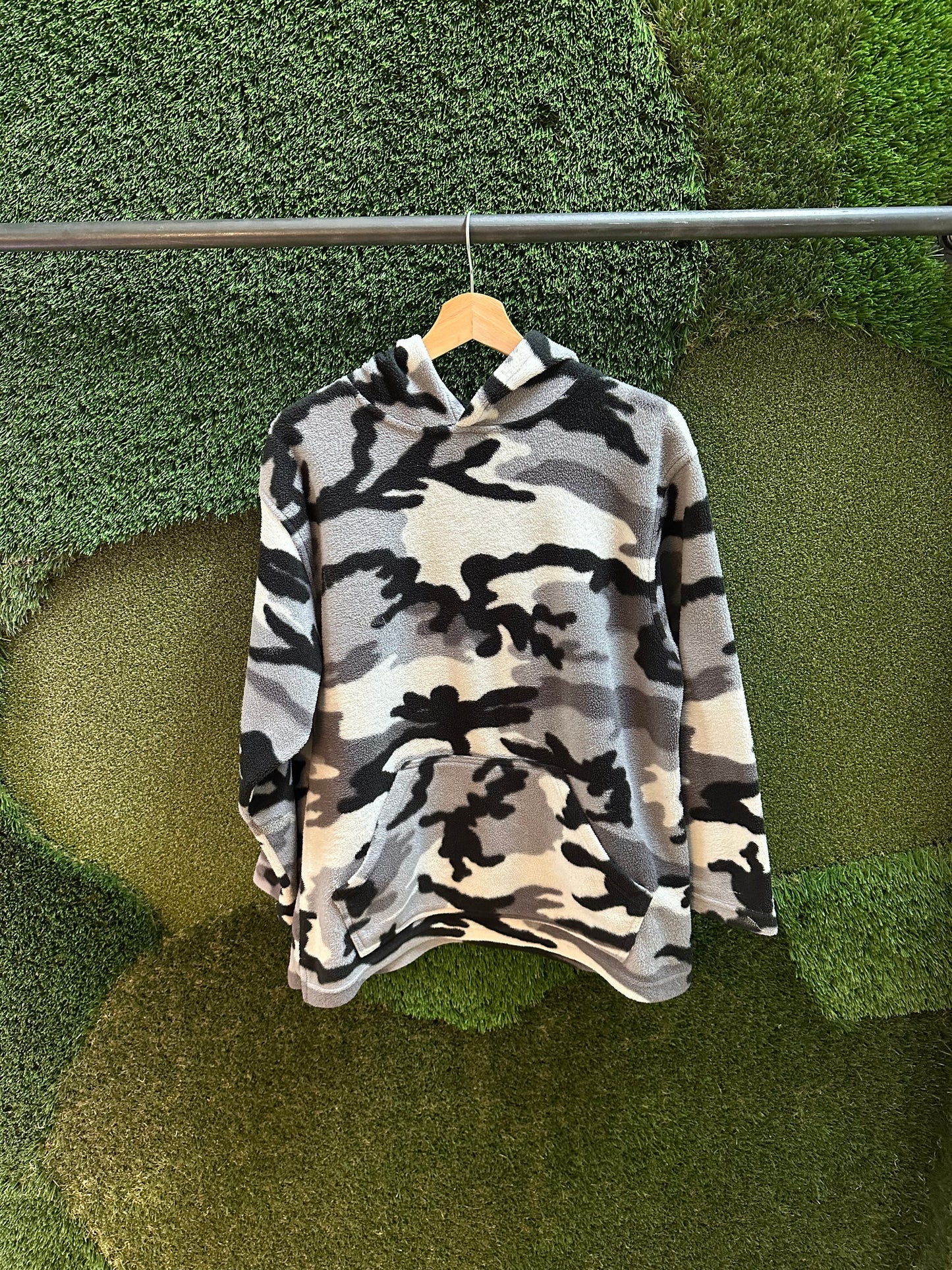 00s Snow Camouflage Hoodie - L