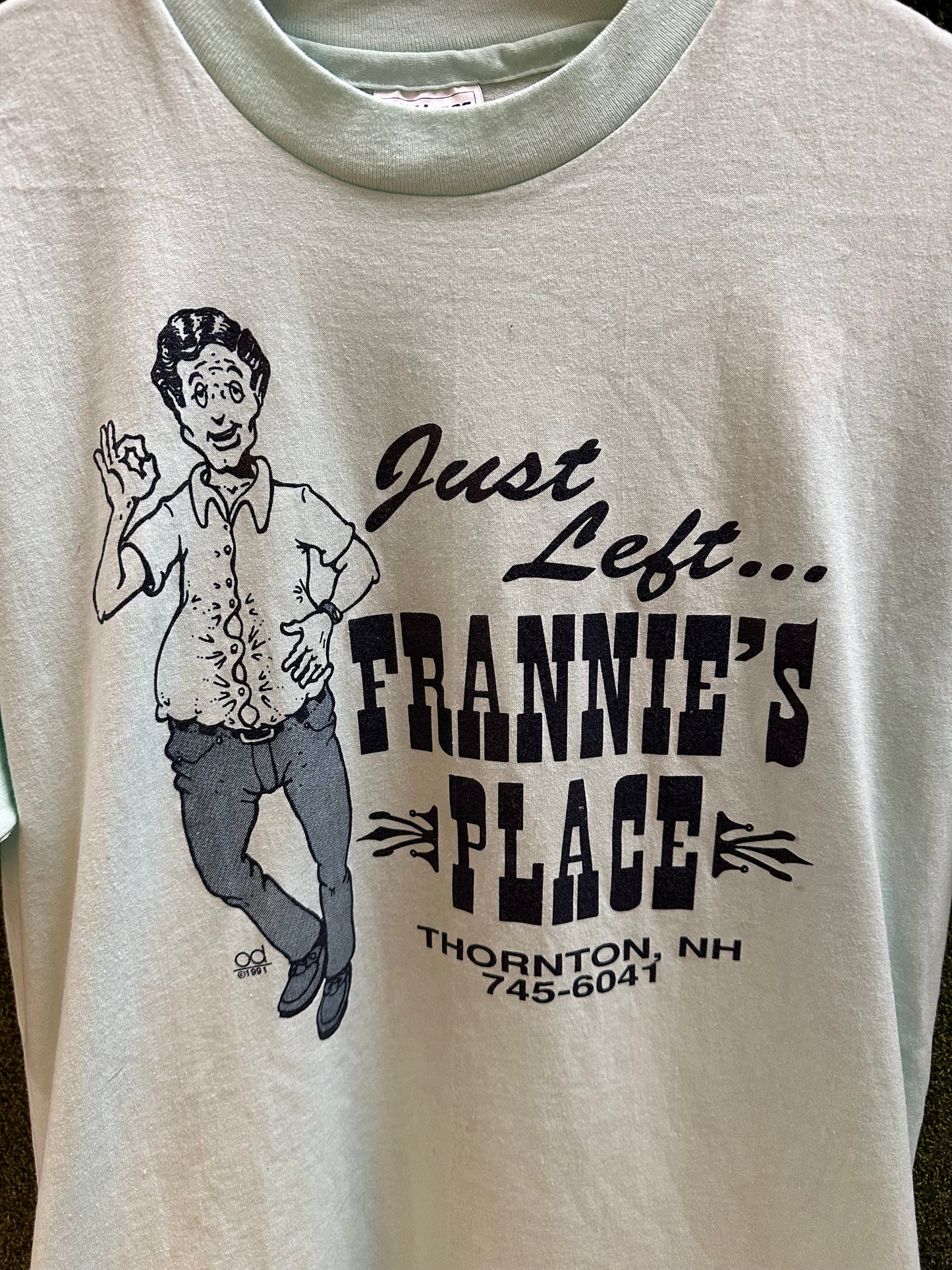 90s Just Left Frannie’s Place Restaurant T-shirt - L