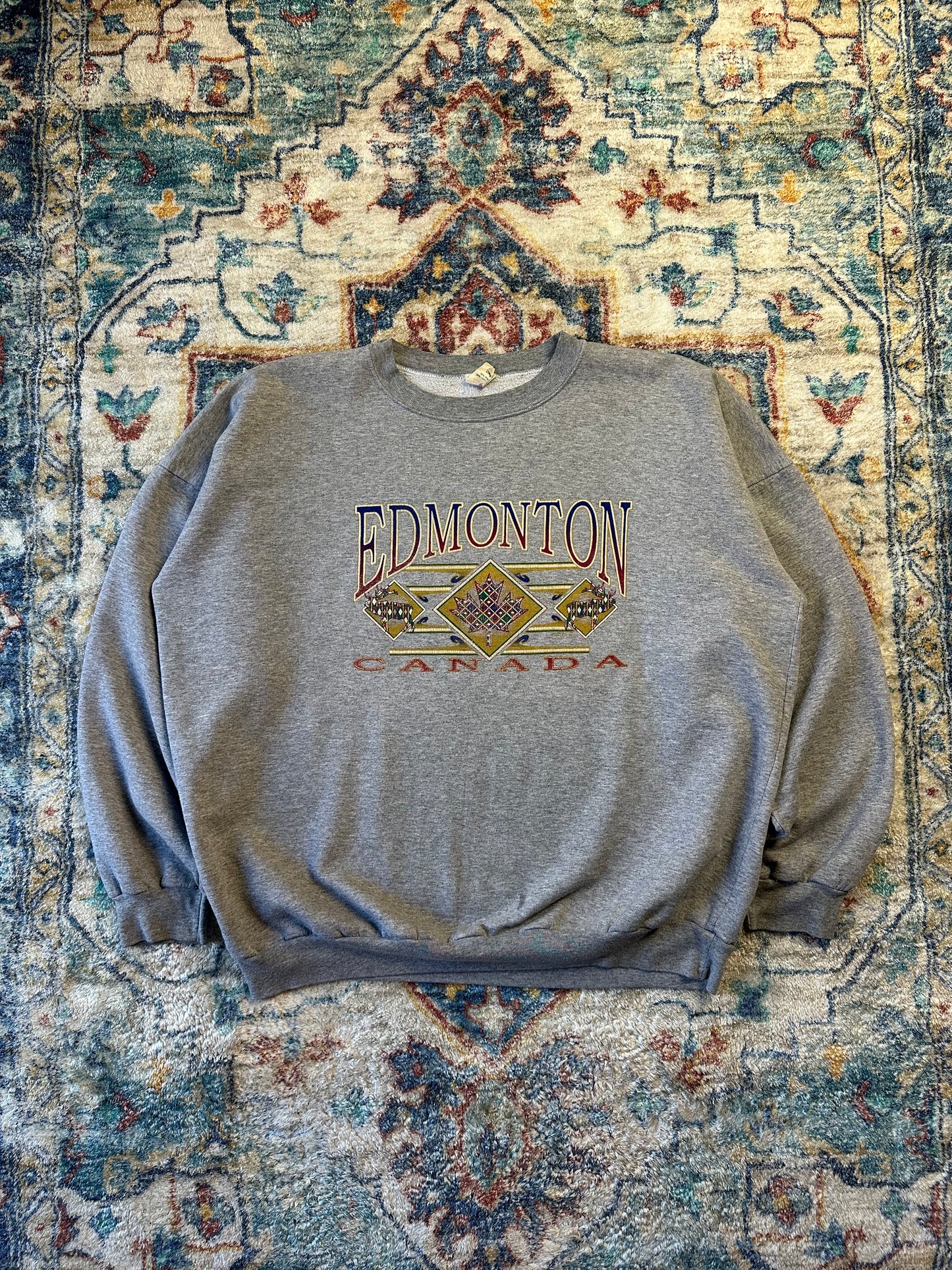90s Edmonton Canada Crewneck - XL