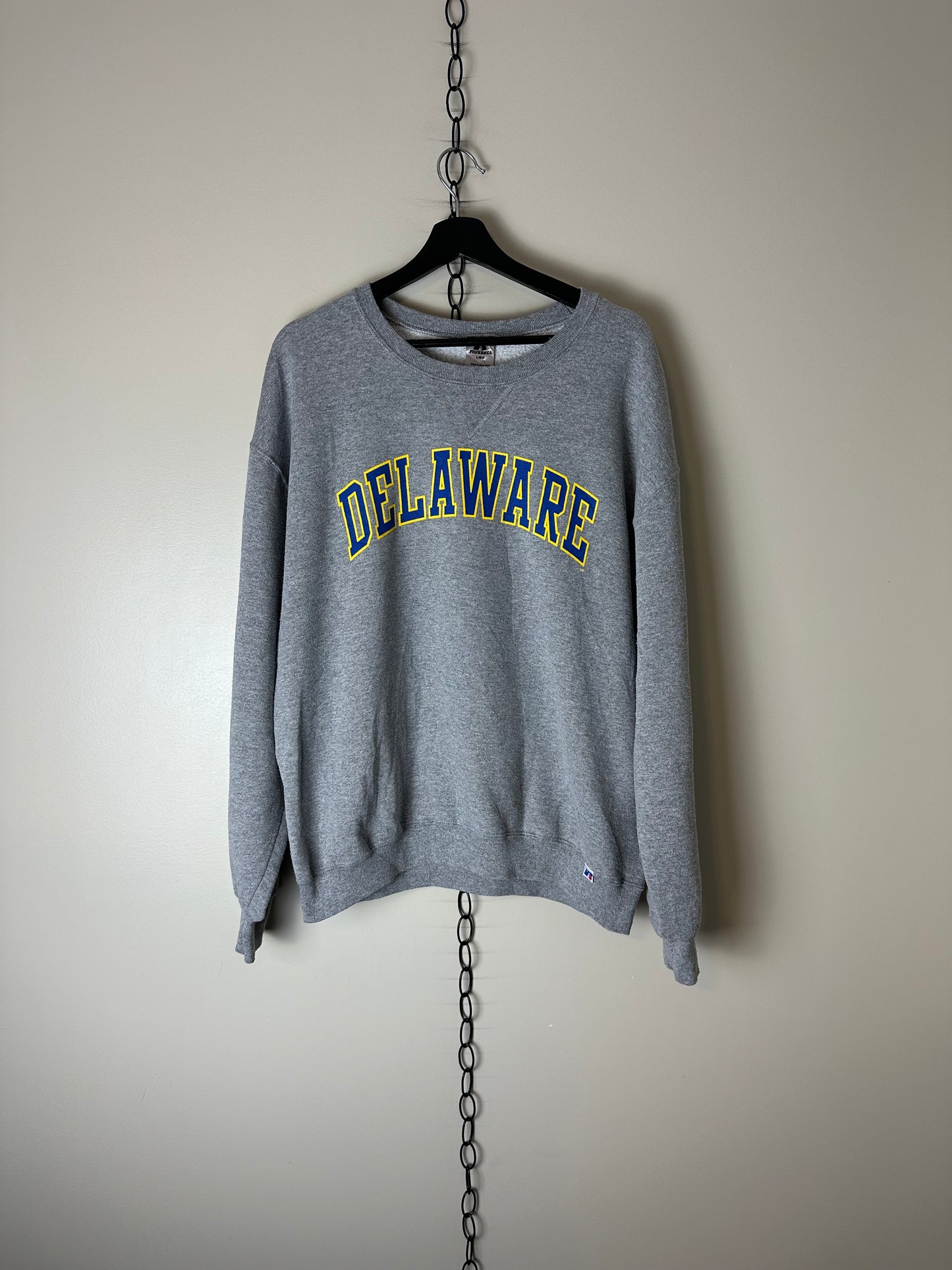 Russell Athletic NCAA Delaware Spellout Collegiate Crewneck - L