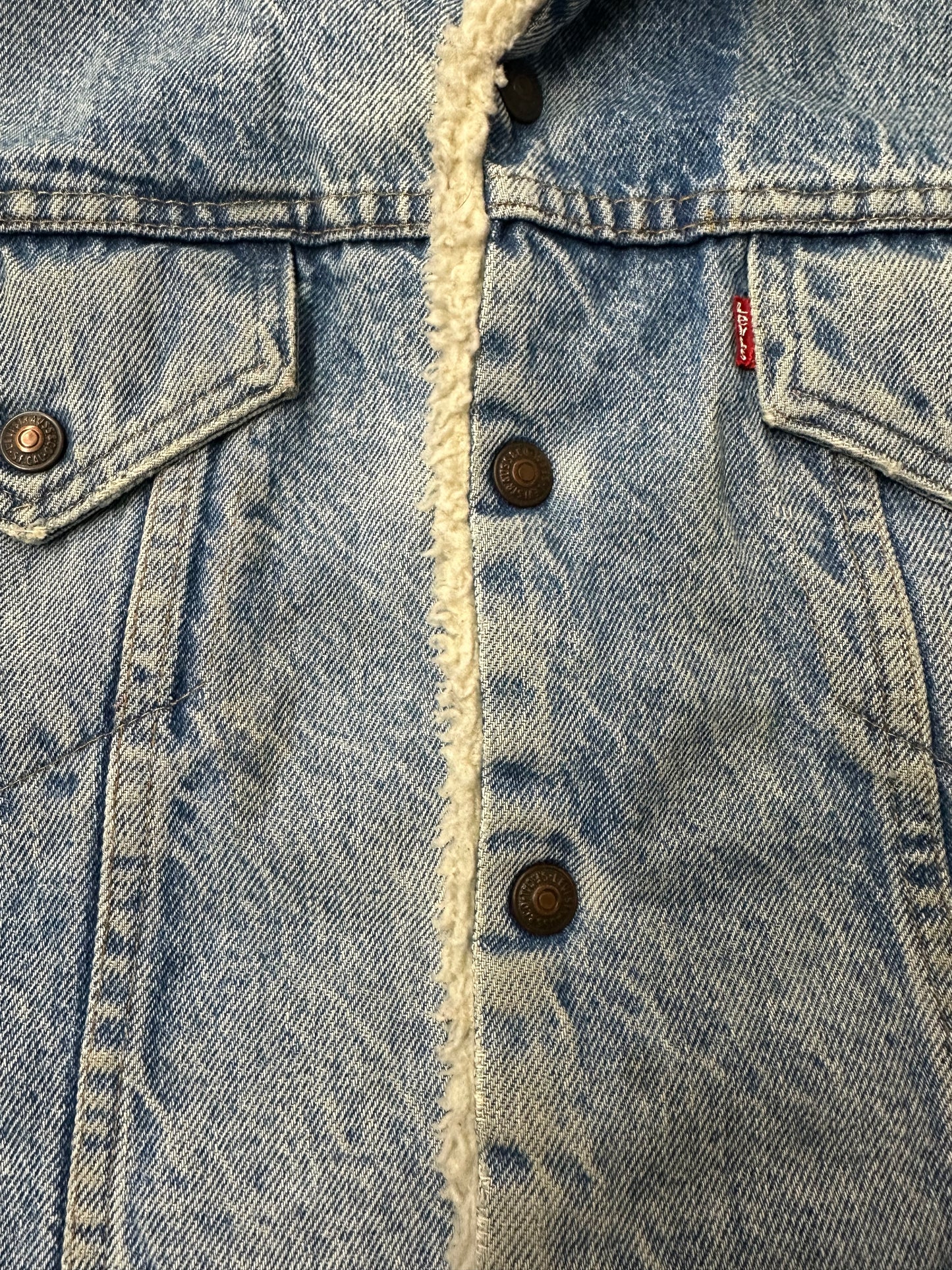 80s Levi’s Sherpa Lined Denim Jacket - M