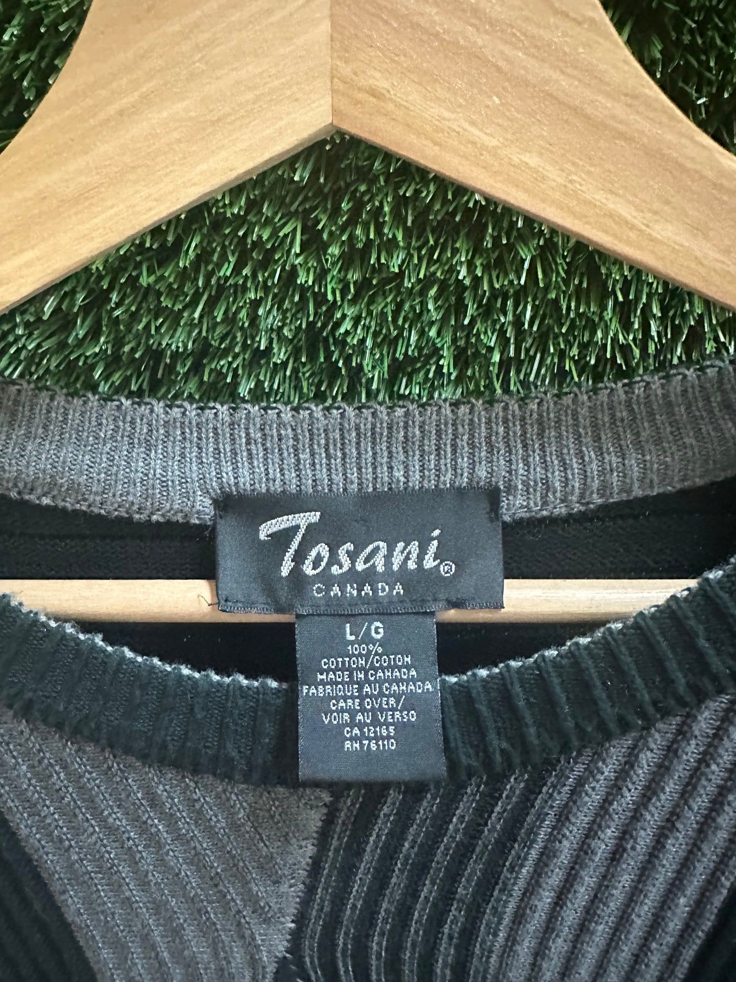 90s Tosani Striped Grey Scale Sweater - L