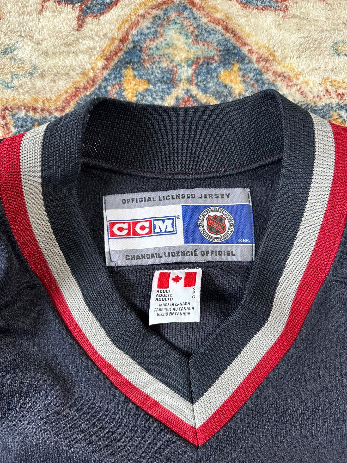 00s CCM NHL Vancouver Canucks Navy Hockey Jersey - S