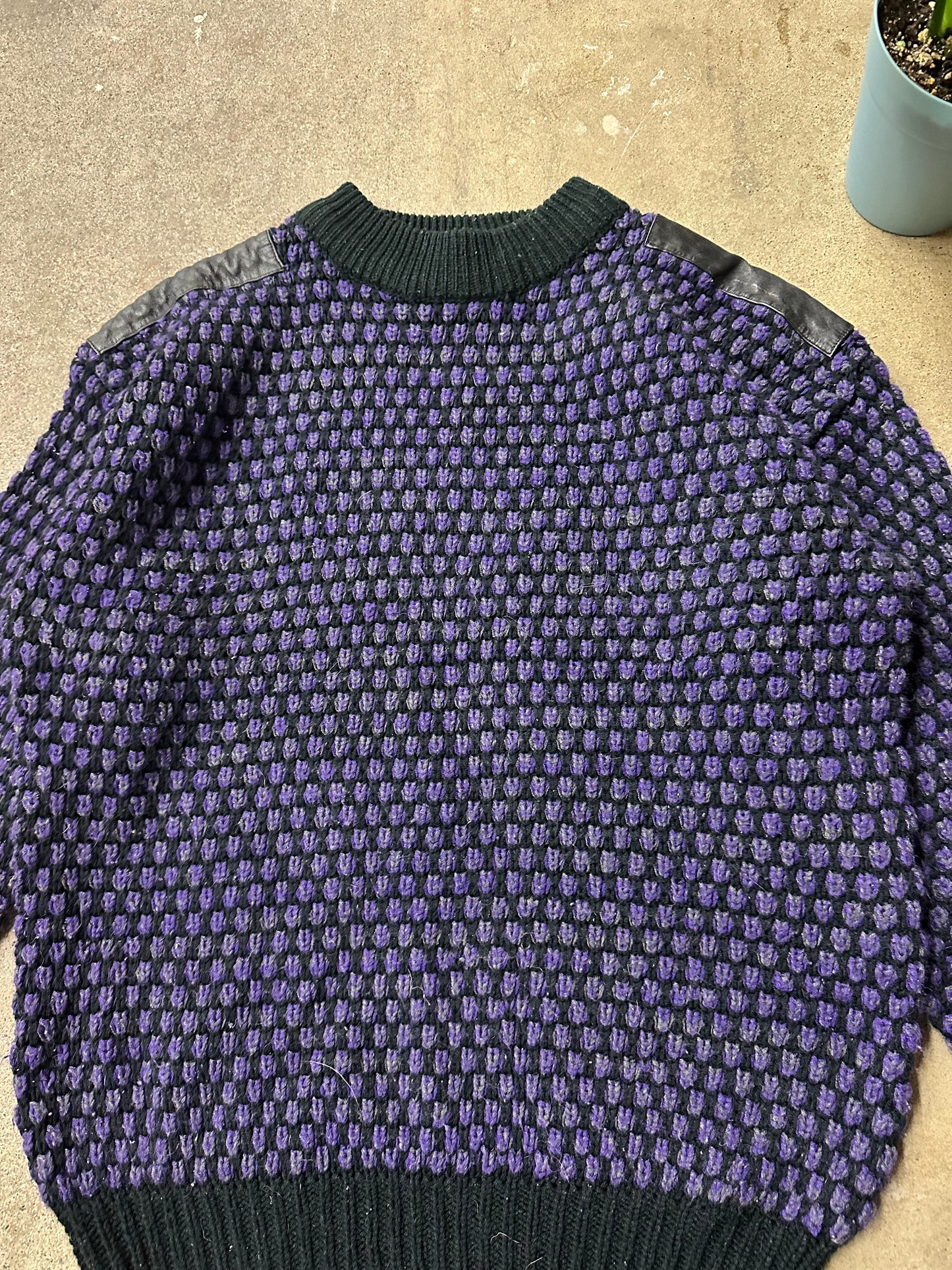 Vintage Street Scenes Purple Textured Sweater - M