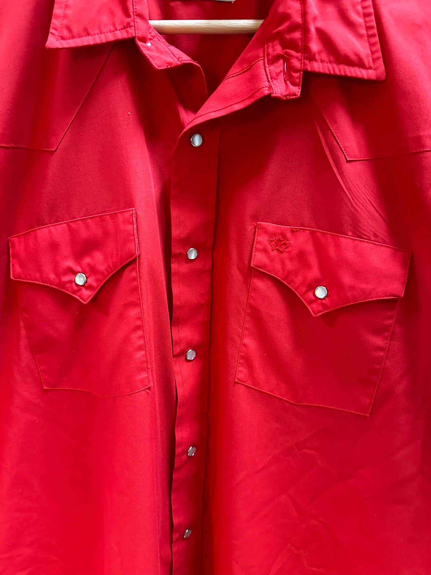 80s MWG Red Pearl Snap Western Shirt - L