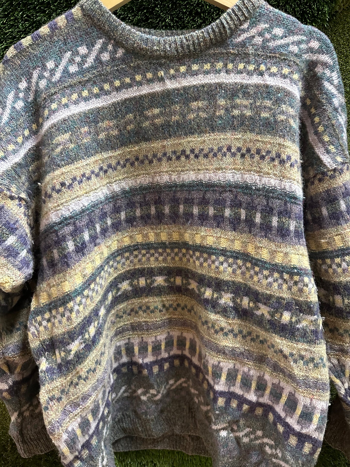 90s Striped Abstract Sweater - L