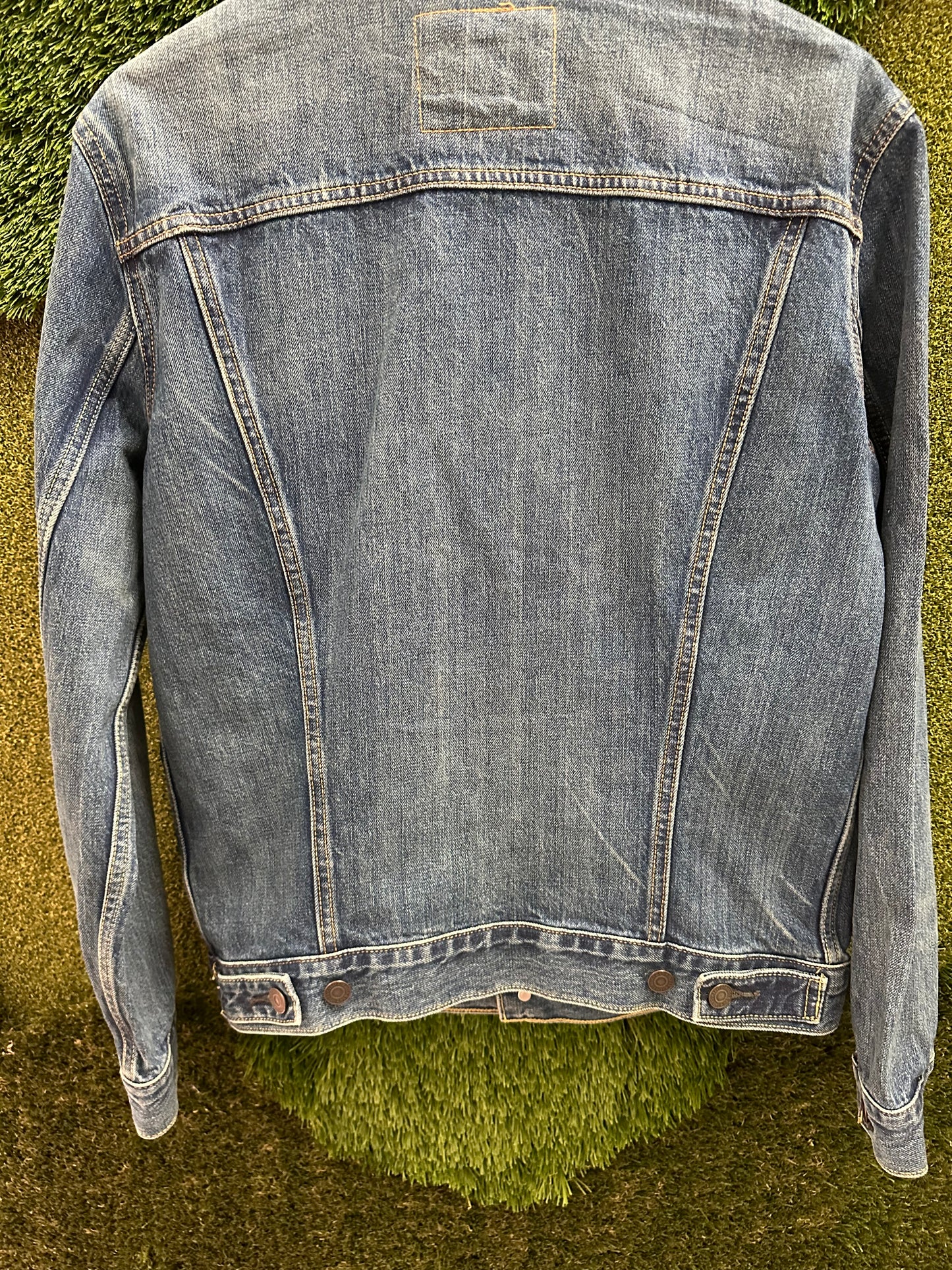 Levi’s Denim Jacket - M