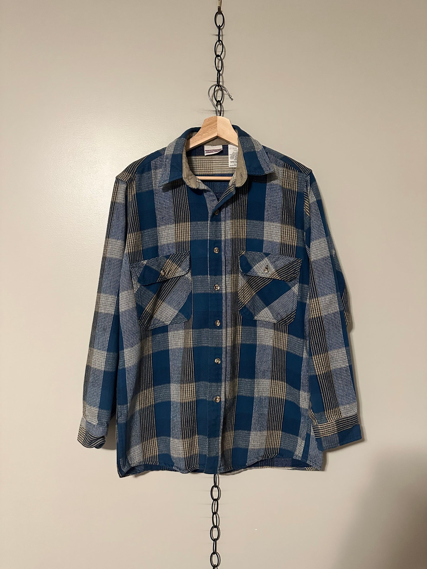 90s Field And Stream Plaid Shirt - M