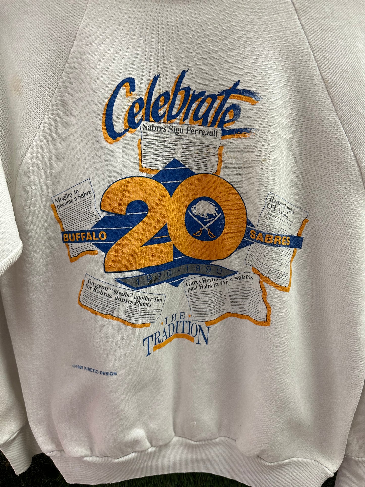 Vintage NHL Buffalo Sabres 20 Years Crewneck - M