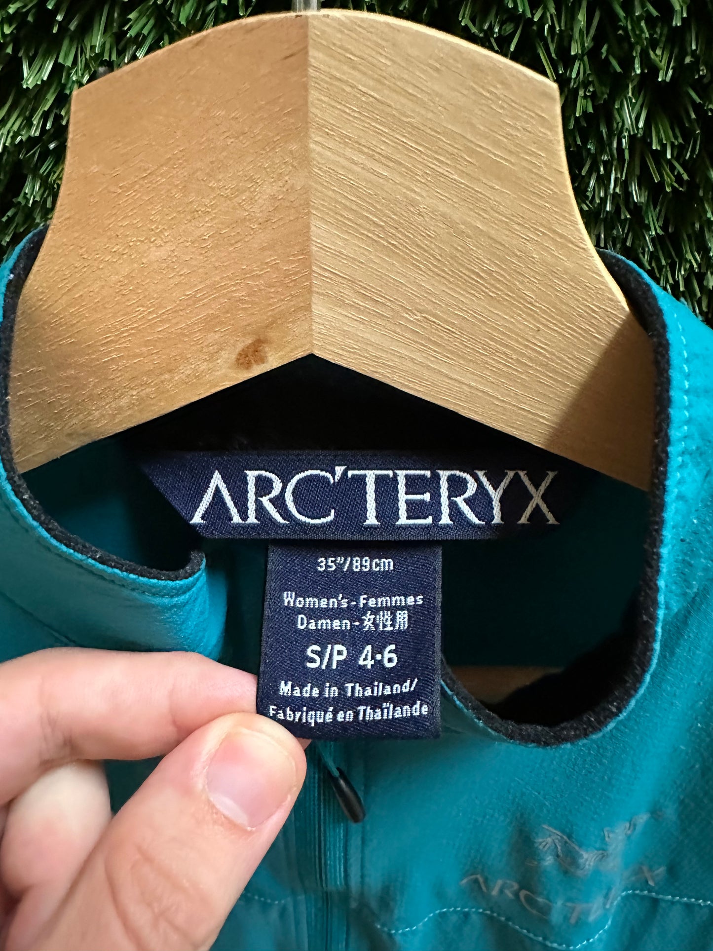 Arc’teryx Zip-up Light Running Jacket - S