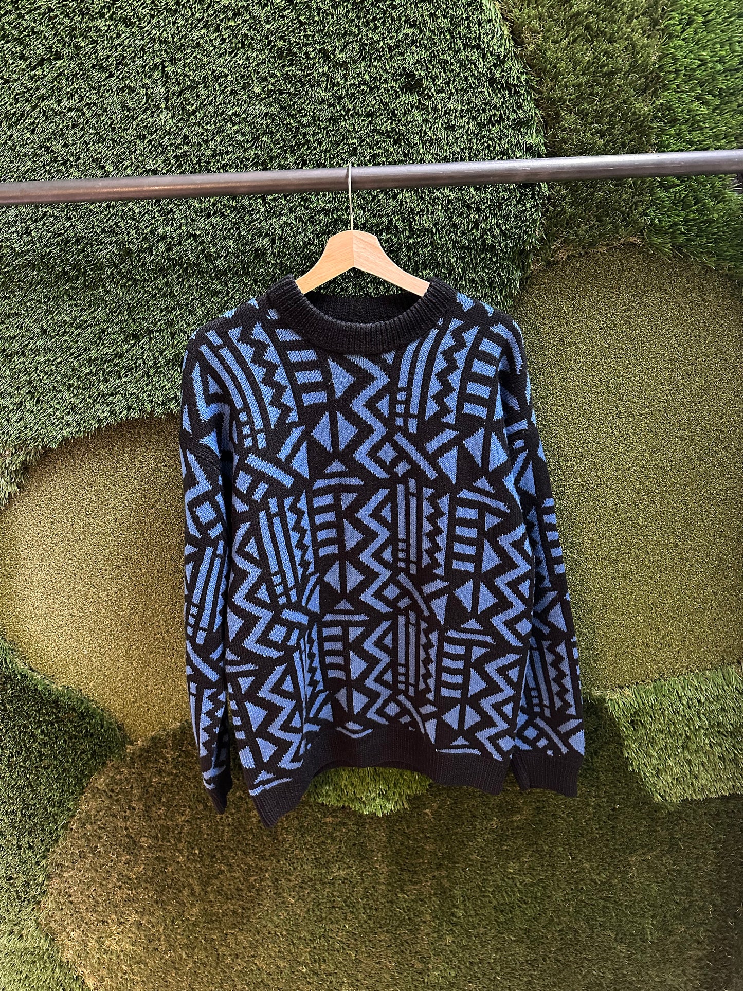 90s Abstract Shapes Pullover Sweater - L