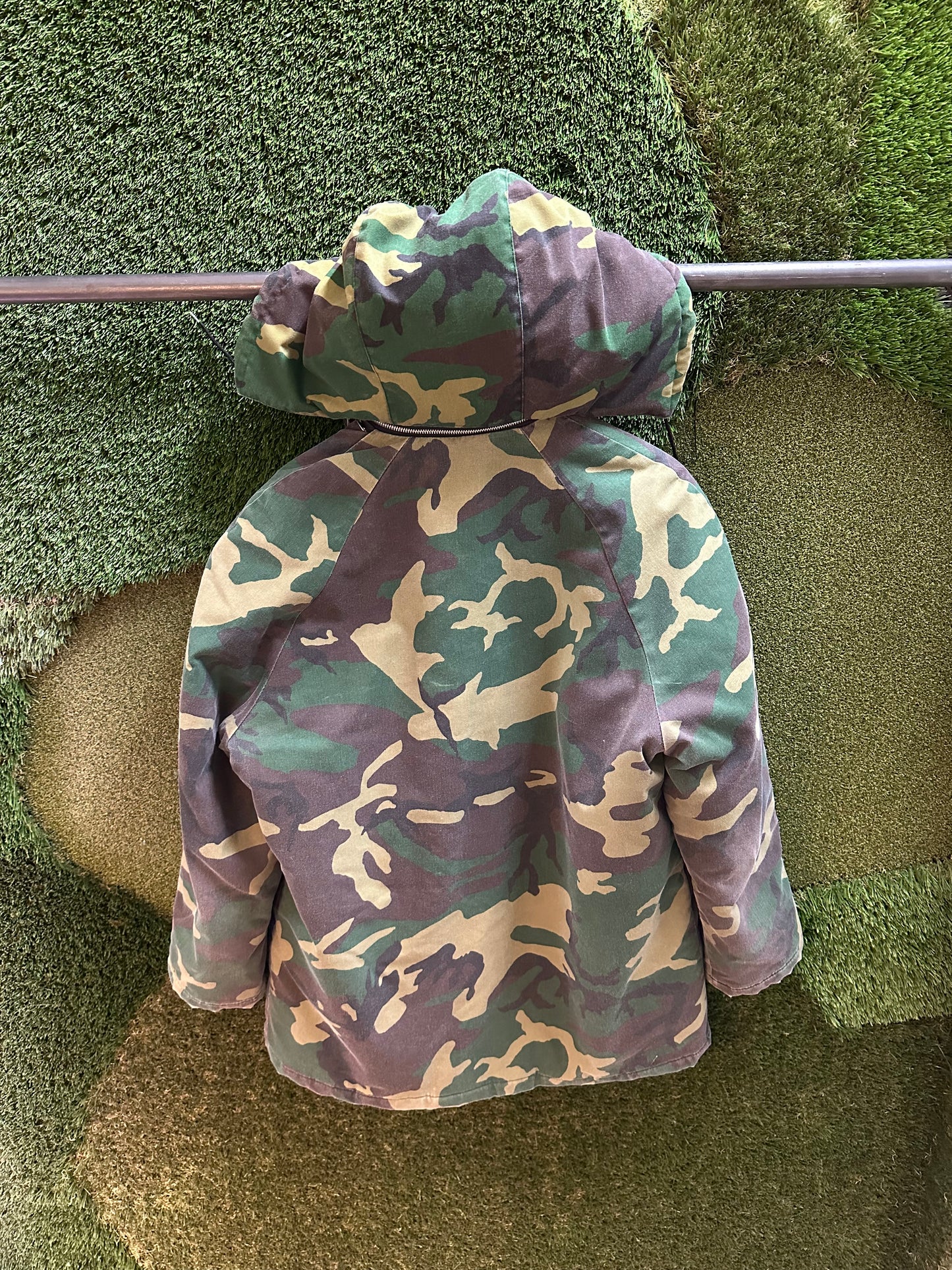 90s Golden Retriever Hooded Camouflage Jacket - L