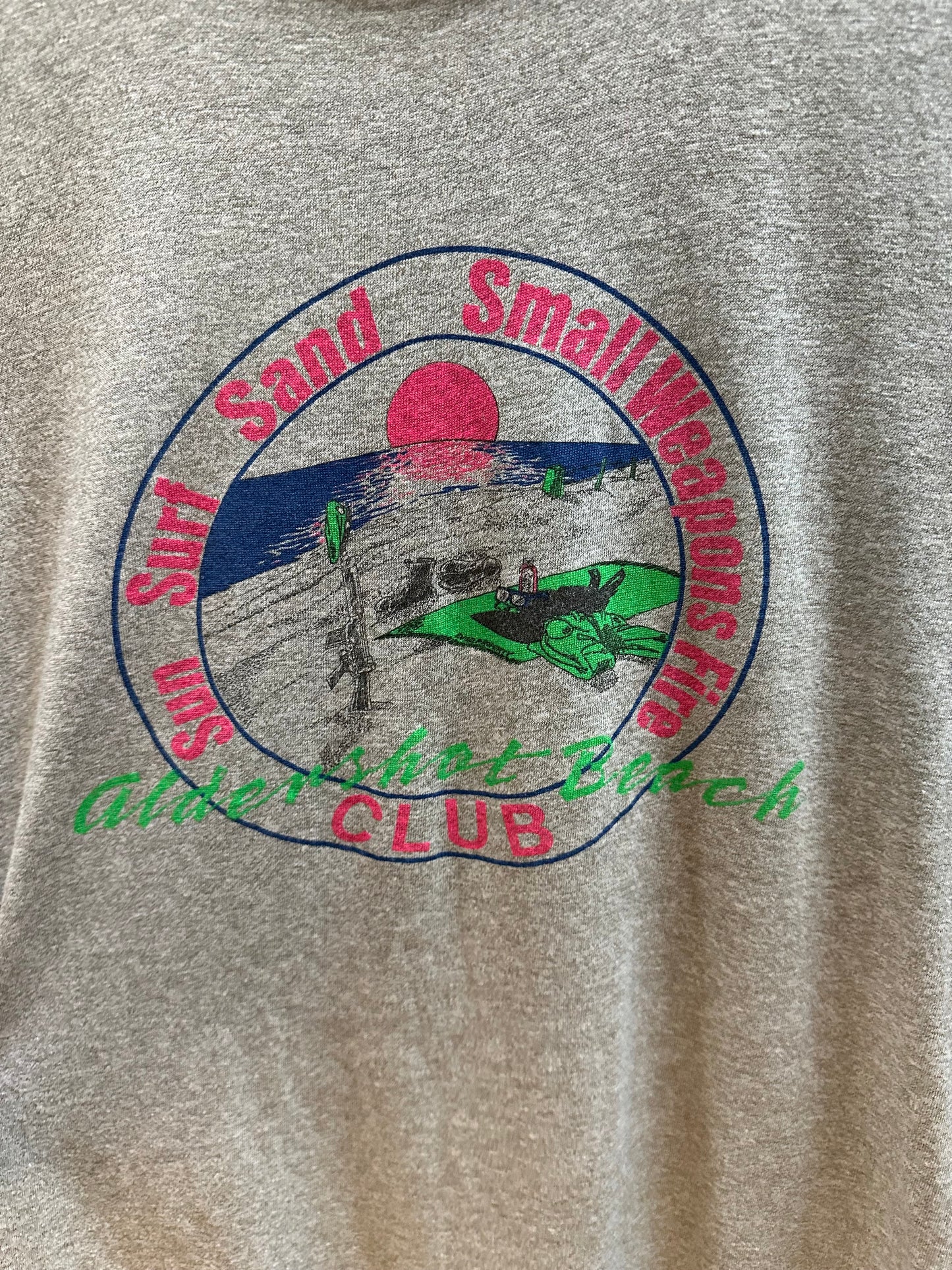 80s Sun Surf Sand Small Weapons Fire T-shirt - S